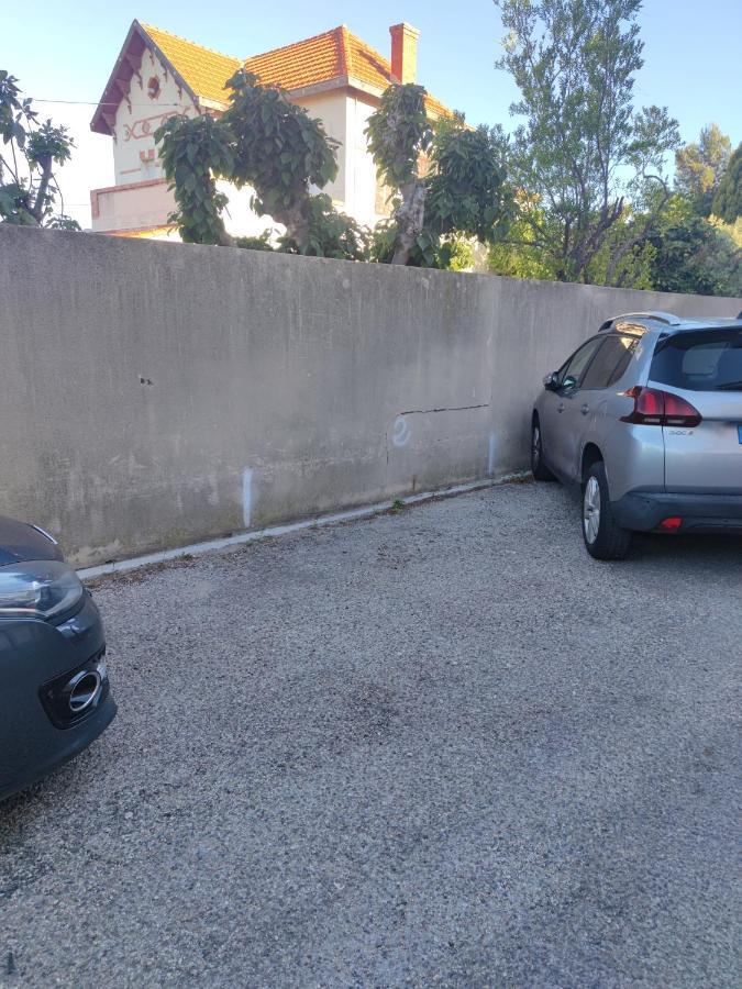 Bel appart en bord de mer Martigues Buitenkant foto
